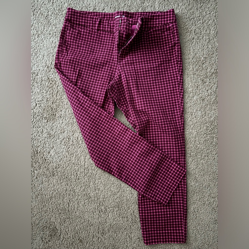 Old Navy Pixie Ankle pants plaid pink